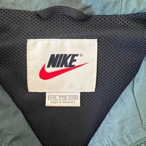 Vintage Nike green rain coat